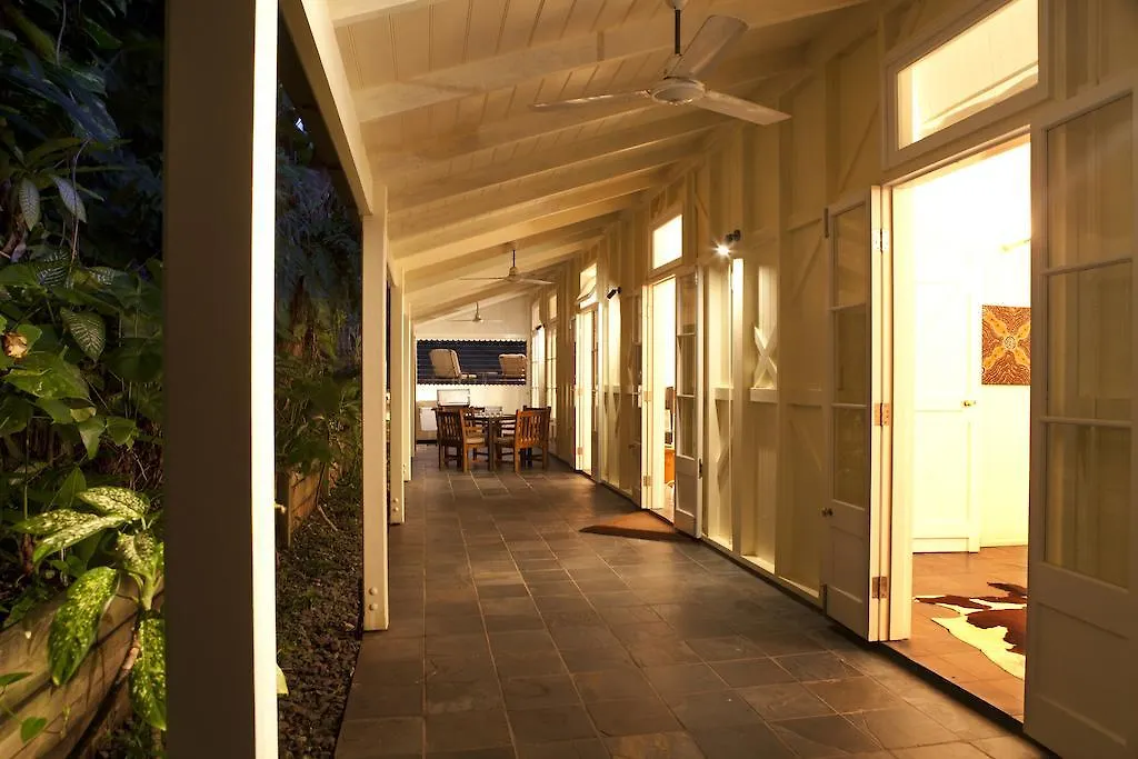 Szálloda Port Douglas Cottage & Lodge