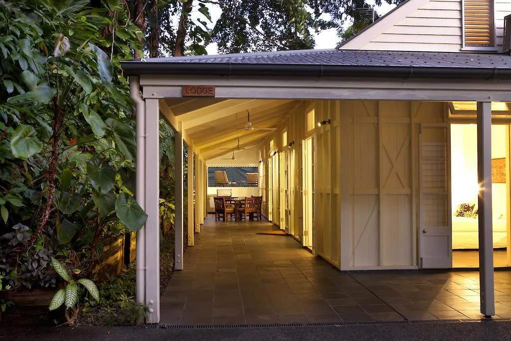 Port Douglas Cottage & Lodge 5*, Πορτ Ντάγκλας